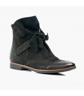 Black Boots